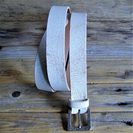 Ceinture en Cuir blanc craquelé, boucle modèle  Lyon  cousue à la main, made in France