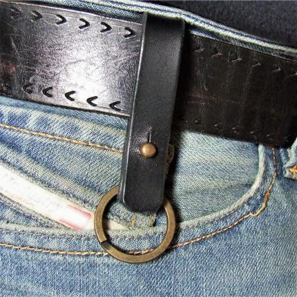 Porte clé de ceinture en cuir noir bouton pression argenté avec tete d'aigle artisanal, MIF